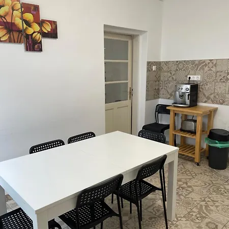 Elvira Vendeghaz Apartment Kisbodak